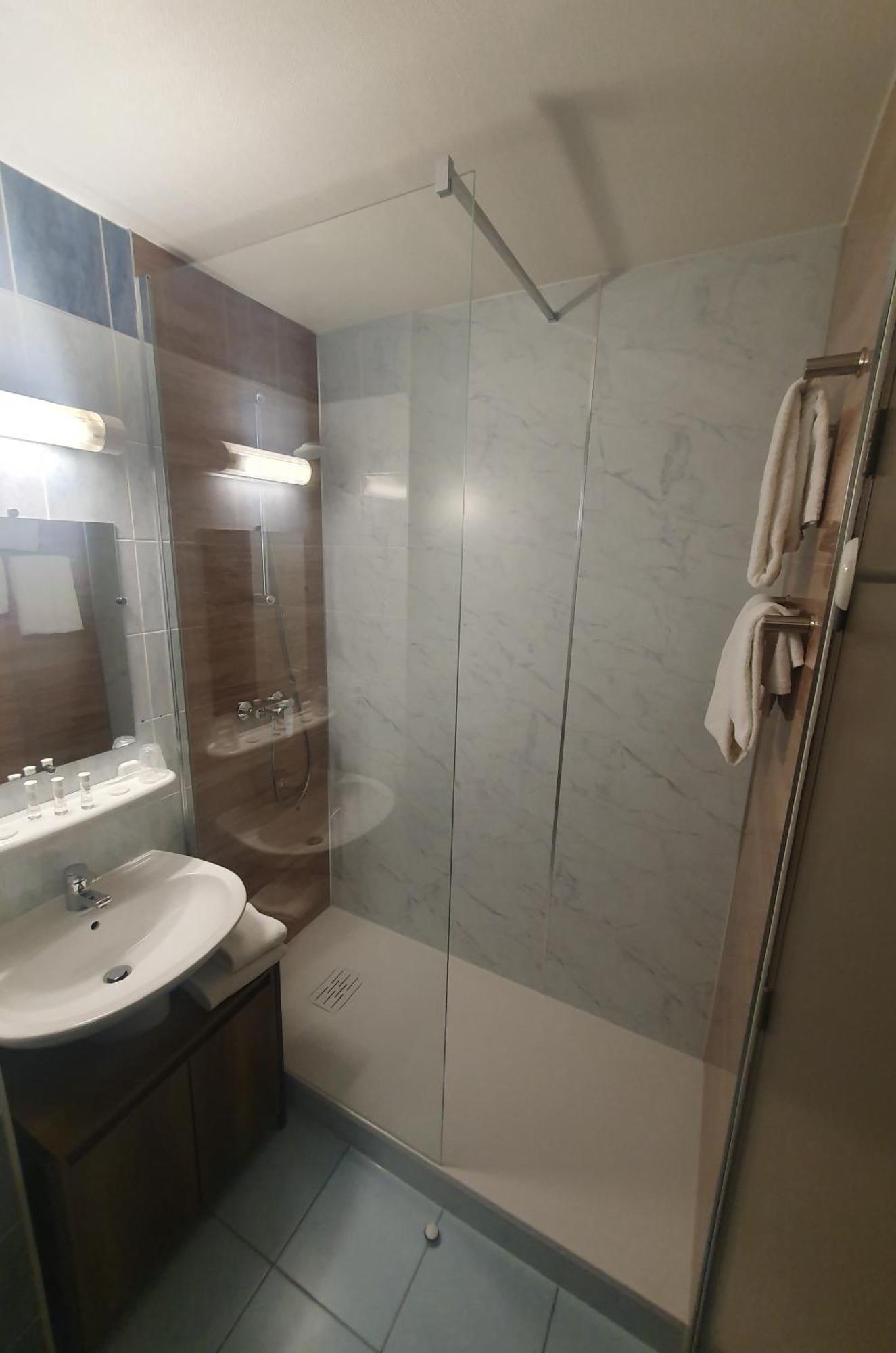 Hotel Salea Pornic Kültér fotó